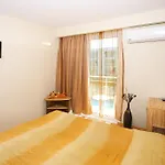 فندق Kotva ساني بيتش