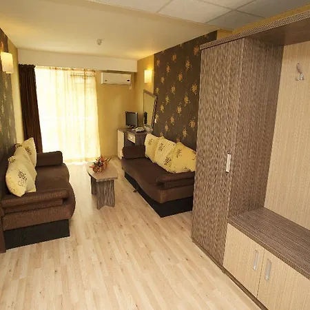 فندق Kotva 4*