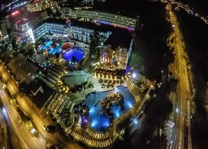 מלון Kotva סאני ביץ'