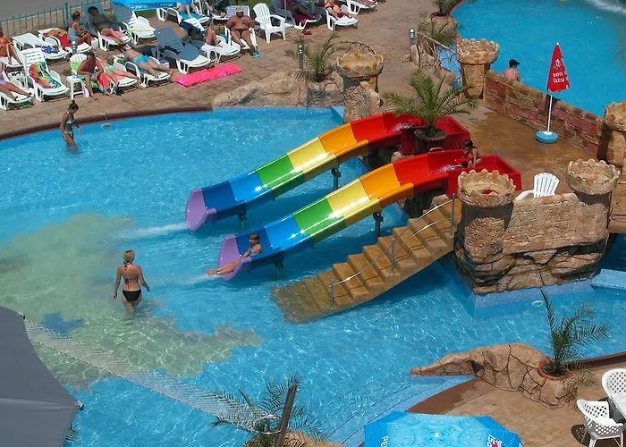 מלון Kotva סאני ביץ'